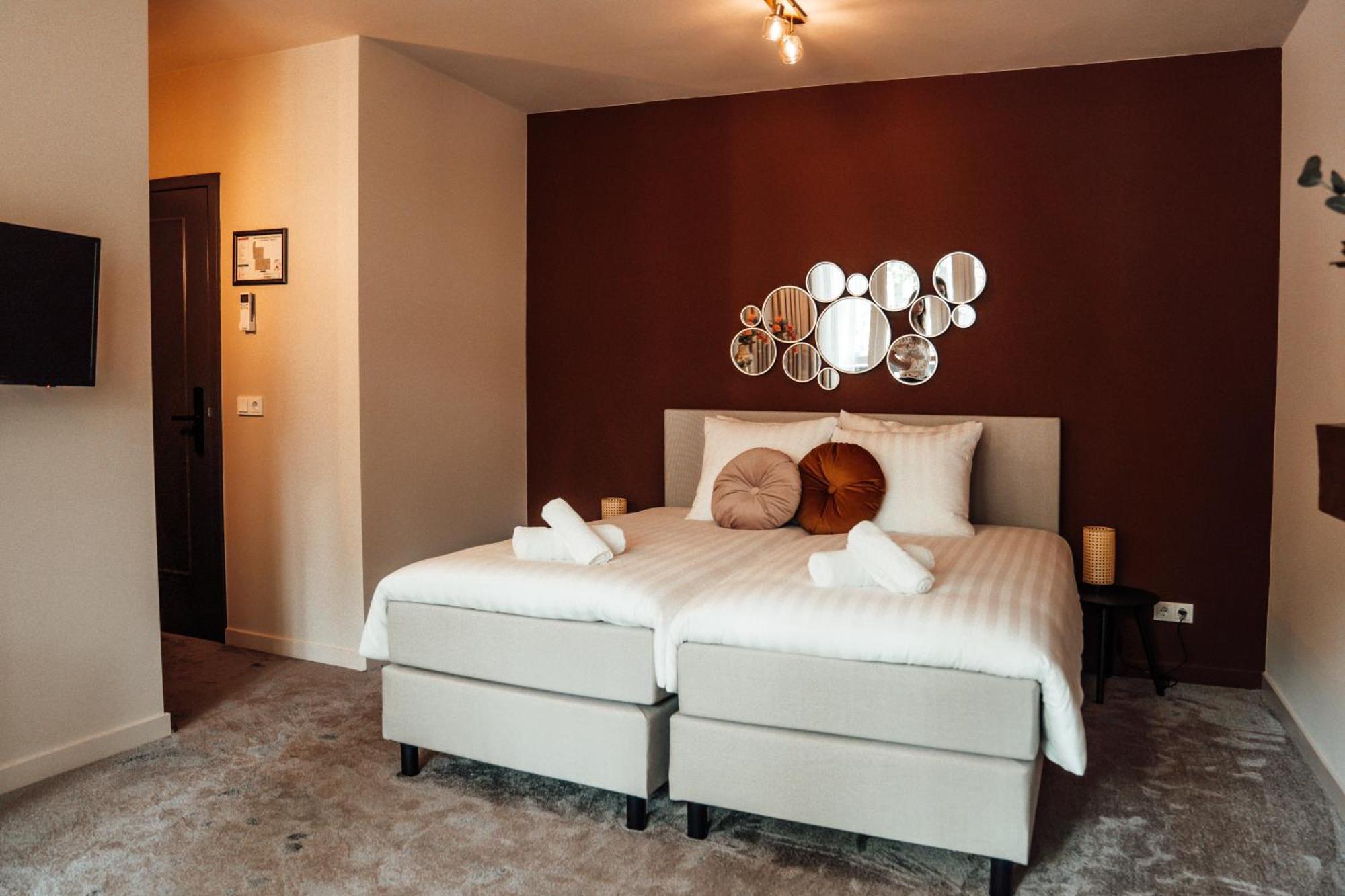 Hotel Bij Jacob 엔스헤데 외부 사진
